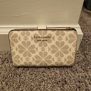Kate Spade patterned wallet